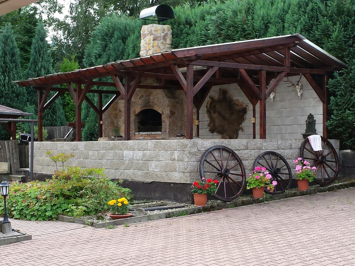 U Myslivce Kamenicky Senov Exterior foto